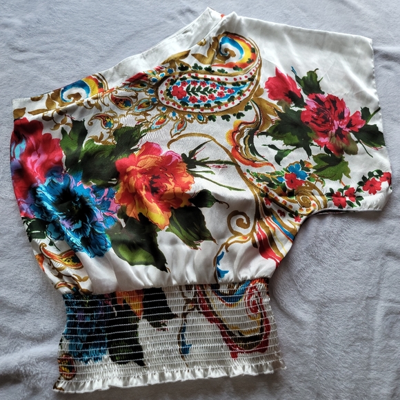 Top - Picture 3 of 4